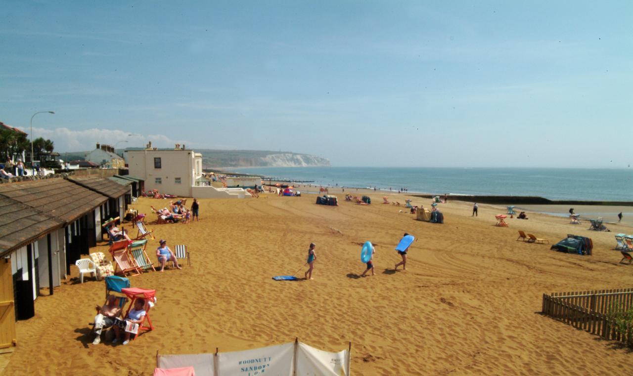 Sandown Hotel - Sandown, Isle Of Wight --- Return Car Ferry 89 Pounds From Southampton Exterior foto